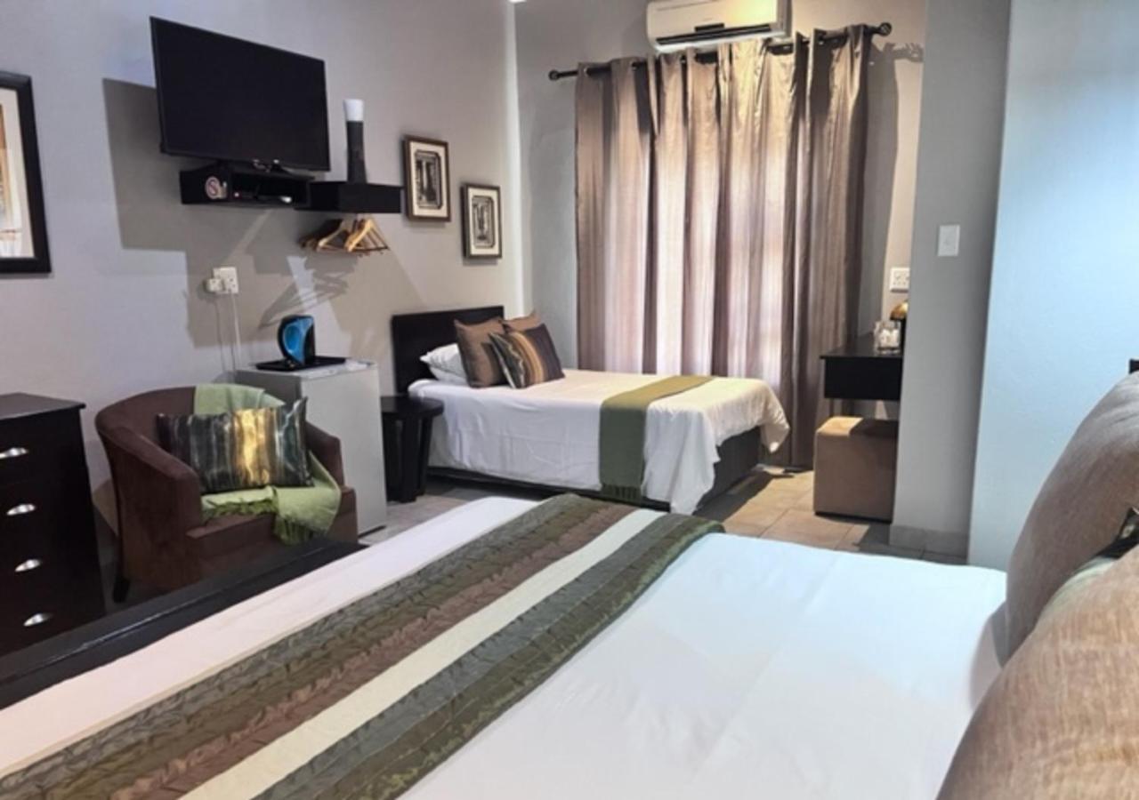 Turaco Lodge - No Loadshedding Marloth Park Eksteriør billede